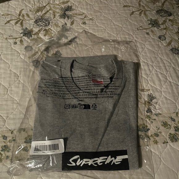FUTURA BOX LOGO TEE - Picture 3 of 3